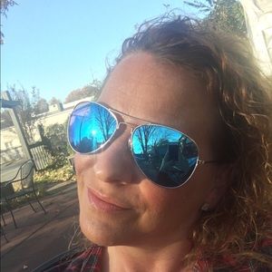 Meet your Posher, Mandi